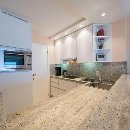 Marianne I - 0501 + Box 16 * מידלקרק