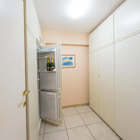 Marianne I - 0501 + Box 16