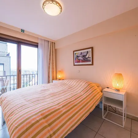 Marianne I - 0501 + Box 16 *