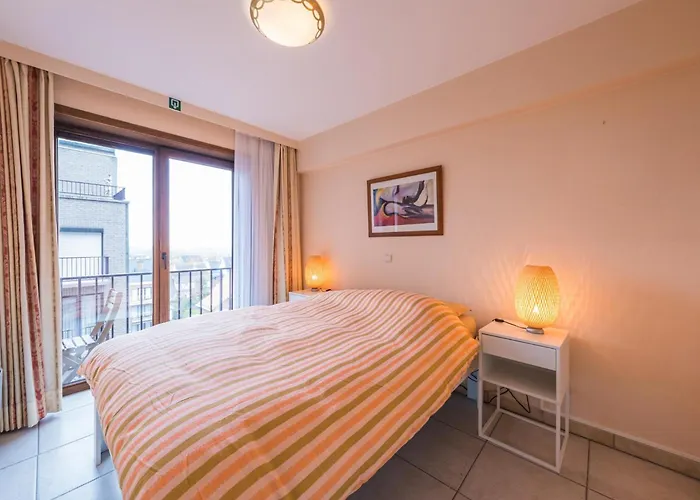 Marianne I - 0501 + Box 16 *